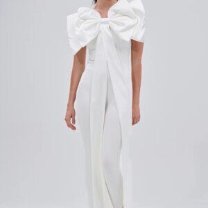 I'MTHE GIFT VELVET JUMPSUIT WITH A BOW - S